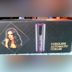 Cordless automatic curler